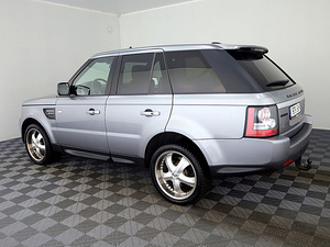 Land Rover Range Rover Sport HSE Luxury Facelift 3.0 TDV6 188kW (4 foto / 9)
