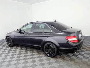 Mercedes-Benz C 200 Avantgarde ATM 2.1 CDI 100kW (4 foto / 8)