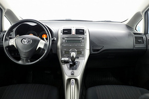 Toyota Auris Linea Sol ATM 1.4 D-4D 66kW (5 foto / 8)