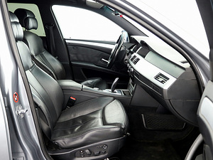 BMW 530 xDrive M-Pakett Facelift ATM 3.0 XD 173kW (6 foto / 9)