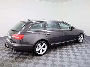 Audi A6 Exclusive Quattro Facelift ATM 2.7 TDI 120kW (3 foto / 9)