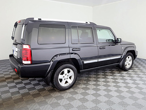 Jeep Commander Limited 3.0 CRD 160kW (3 foto / 8)
