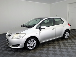 Toyota Auris Linea Sol 1.6 91kW (2 foto / 8)