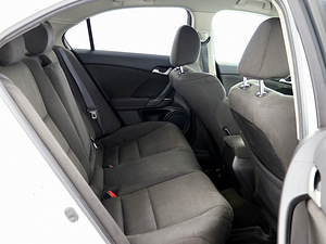 Honda Accord Comfort ATM 2.0 115kW (7 foto / 7)