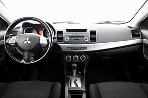 Mitsubishi Lancer Comfort ATM 1.5 80kW (5 foto / 7)