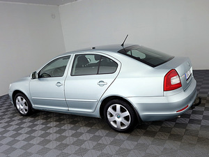 Skoda Octavia Elegance Facelift 1.2 77kW (4 foto / 7)