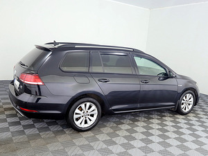 Volkswagen Golf Highline Facelift ATM 1.4 81kW (3 foto / 9)