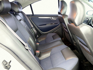 Volvo S60 Summum ATM 2.4 147kW (7 foto / 7)