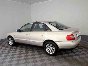 Audi A4 Sportline ATM 1.8 92kW (4 foto / 7)
