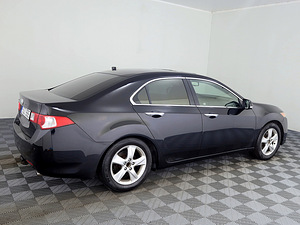 Honda Accord Luxury ATM 2.4 148kW (3 foto / 8)