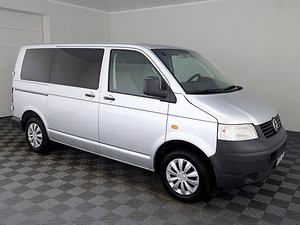 Volkswagen Transporter Kombi Passenger 2.5 TDI 96kW (1 foto / 8)