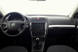 Skoda Octavia Comfortline 1.6 75kW (5 foto / 7)