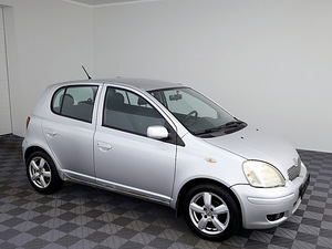 Toyota Yaris Linea Sol Facelift A-C 1.5 78kW (1 foto / 8)