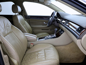Audi A8 Quattro ATM 3.0 TDI 171kW (6 foto / 8)