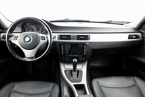 BMW 320 M-Pakett ATM 2.0 D 120kW (5 foto / 8)