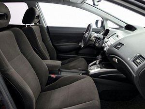 Honda Civic Sport ATM 1.8 103kW (6 foto / 7)