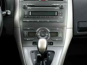 Toyota Auris Linea Sol ATM 1.6 91kW (8 foto / 8)