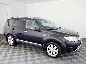 Mitsubishi Outlander Luxury 2.0 DI-D 103kW (1 foto / 7)