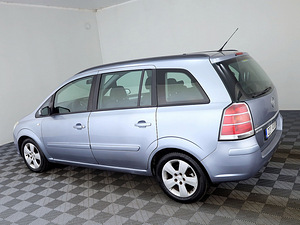 Opel Zafira Elegance 1.8 103kW (4 foto / 8)