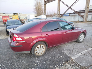 Ford Mondeo Facelift 1.8 81kW (3 foto / 7)