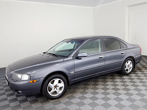 Volvo S80 Summum Facelift ATM 2.4 D5 120kW (2 foto / 7)