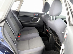 Subaru Legacy Facelift 2.0 110kW (7 foto / 7)