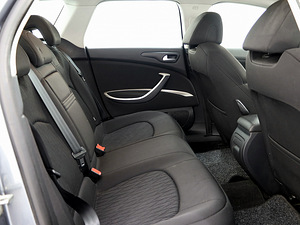 Citroen C5 Elegance Facelift ATM 1.6 115kW (7 foto / 8)