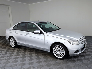 Mercedes-Benz C 220 Elegance ATM 2.1 CDI 125kW (1 foto / 7)