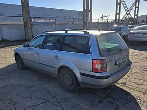 Volkswagen Passat Comfortline Facelift 1.9 TDI 96kW (4 foto / 7)