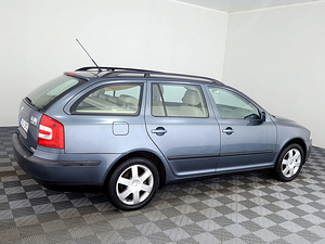 Skoda Octavia Highline 1.6 85kW (3 foto / 7)