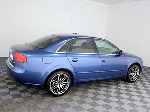 Audi A4 Comfortline Facelift ATM 1.8 120kW (3 foto / 7)