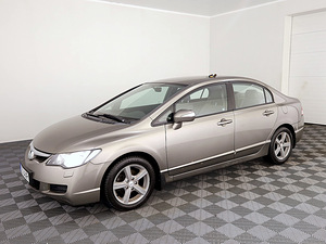 Honda Civic Elegance 1.8 103kW (2 foto / 7)