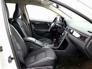 Volvo XC70 Summum ATM 2.4 D5 136kW (6 foto / 7)