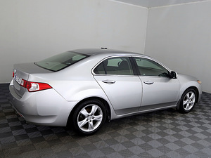 Honda Accord Elegance 2.0 115kW (3 foto / 8)