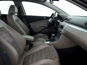 Volkswagen Passat Highline ATM 2.0 110kW (6 foto / 7)