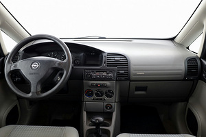 Opel Zafira Comfort ATM 2.0 CDTi 74kW (5 foto / 8)