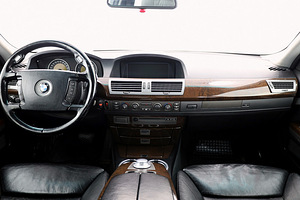 BMW 730 Executive ATM 3.0 D 150kW (5 foto / 8)