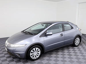 Honda Civic Elegance 1.3 61kW (2 foto / 7)