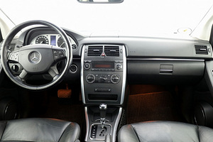 Mercedes-Benz B 200 Luxury ATM 2.0 CDI 103kW (5 foto / 7)