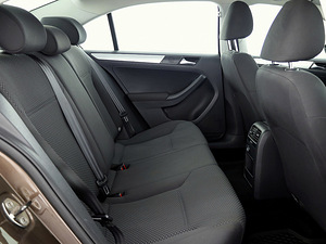Volkswagen Jetta Comfortline 1.2 77kW (7 foto / 7)