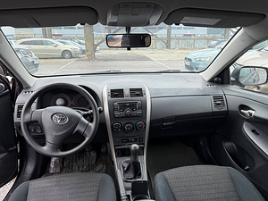 Toyota Corolla Linea Sol 1.6 91kW (5 foto / 7)