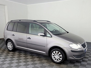 Volkswagen Touran Comfortline Facelift 1.9 TDI 66kW (1 foto / 7)