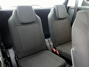Peugeot 5008 Elegance 1.6 88kW (8 foto / 8)