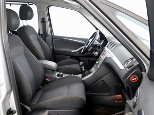 Ford S-MAX Comfort 2.0 TDCi 103kW (6 foto / 7)