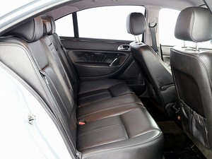 Peugeot 607 Luxury Facelift ATM 2.7 HDi 150kW (7 foto / 8)