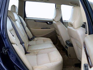 Volvo V70 Summum ATM 2.4 D5 120kW (7 foto / 7)