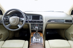 Audi A6 Sportline Quattro ATM 3.0 TDI 165kW (5 foto / 8)