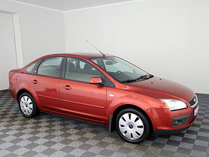 Ford Focus Ghia ATM 2.0 107kW (1 foto / 8)