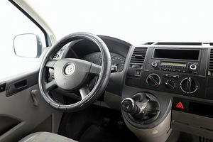 Volkswagen Transporter Kasten 1.9 TDI 75kW (5 foto / 8)