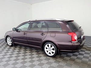 Toyota Avensis Linea Sol Luxury ATM 2.0 108kW (4 foto / 9)